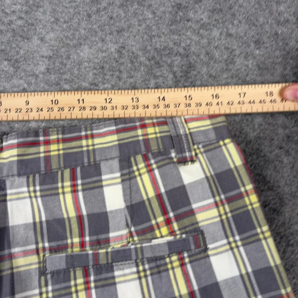 Y2K Faded Glory Plaid Shorts Mens 32 Gray Yellow Tartan Casual Summer Flat Front